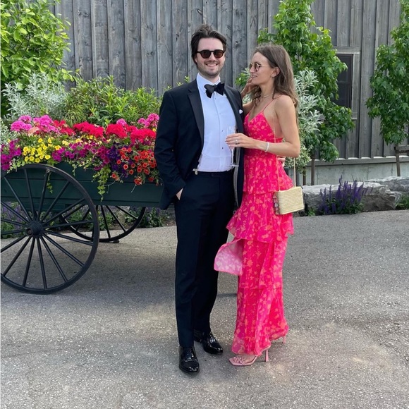 Gorgeous tiered Amanda Uprichard gown - Picture 4 of 4